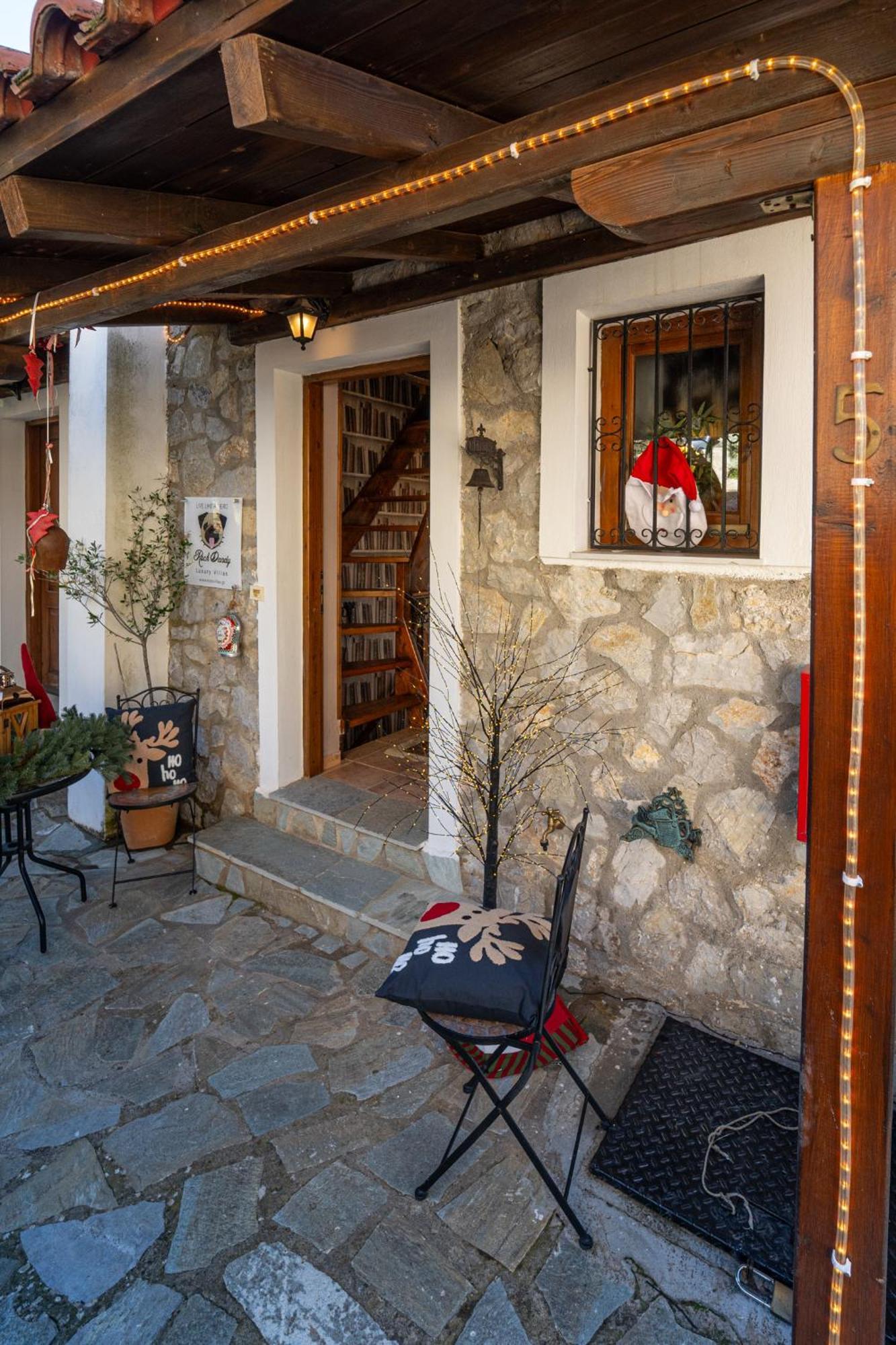 Rock Dandy Deluxe Chalet In Arachova - Delphi, Sauna, Prv Parking, Amazing View Ngoại thất bức ảnh